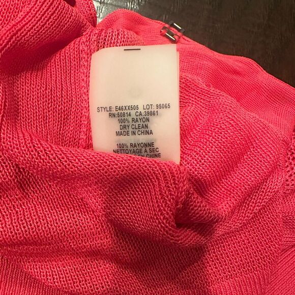 Elie Tahari Capri American Rose Silk Knit Cropped Cardigan size medium - Picture 5 of 5